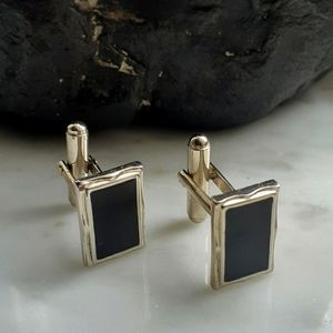 Cufflinks